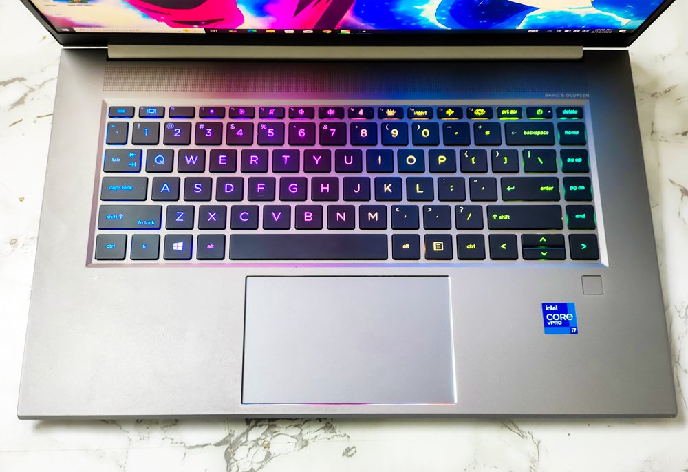 لابتوب hp zbook studio g8 نسخة Special Edition - معالج core i7-11850H