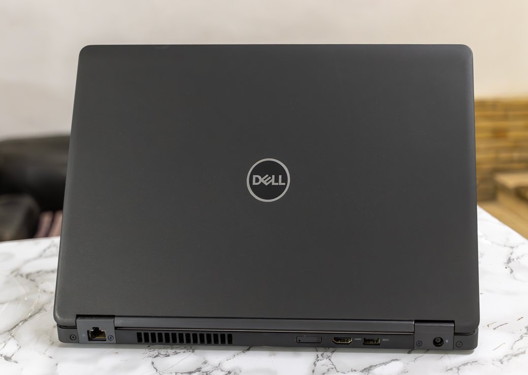 لابتوب dell latitude 3410 - معالج Core i5 جيل عاشر - رامات DDR4 - هارد 256 SSD m.2
