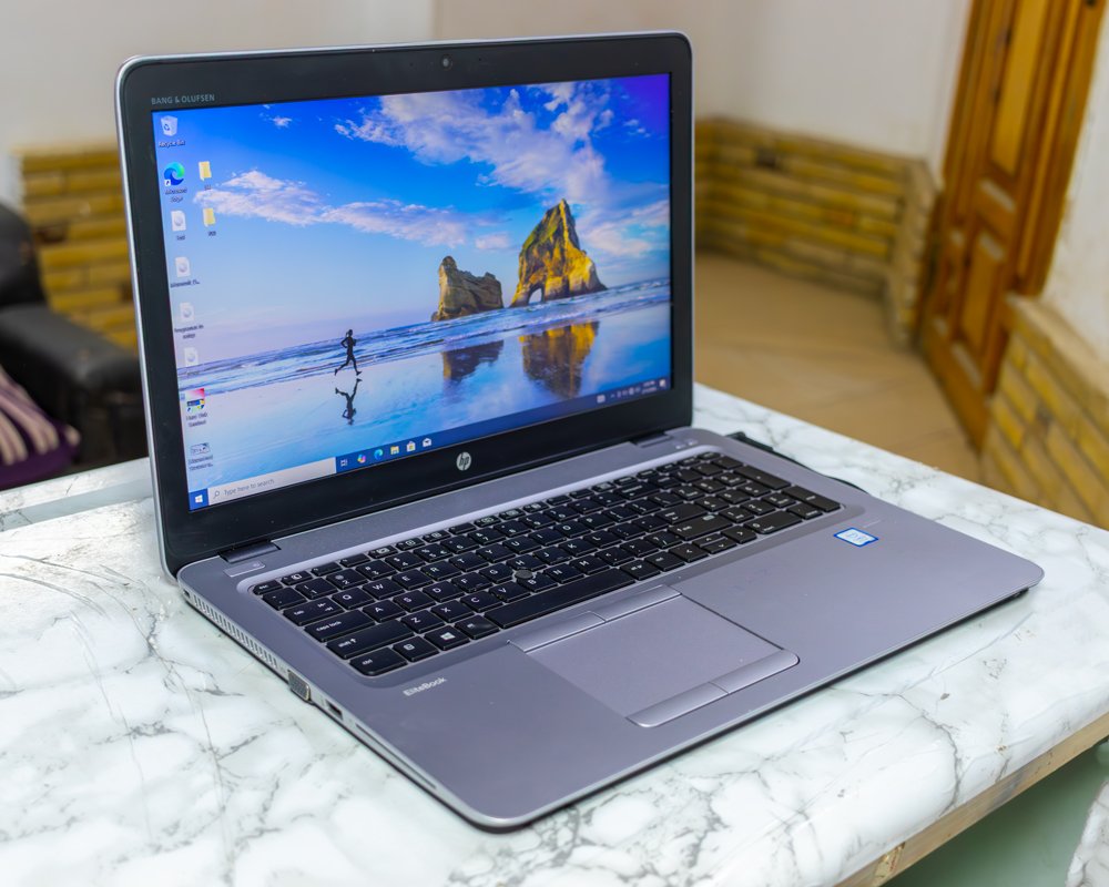 لابتوب hp elitebook 850 g4 - معالج Core i5 جيل سابع - رامات جيجا DDR4 - هارد 256 ssd m.2
